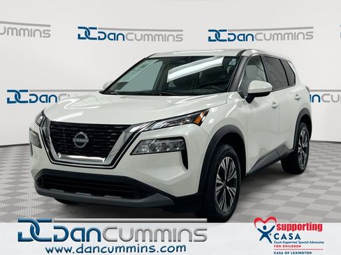 Used 2023 Nissan Rogue SV FWD image 1