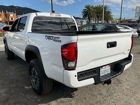 Used 2019 Toyota Tacoma TRD Off-Road w/ TRD Premium Off Road Package image 80