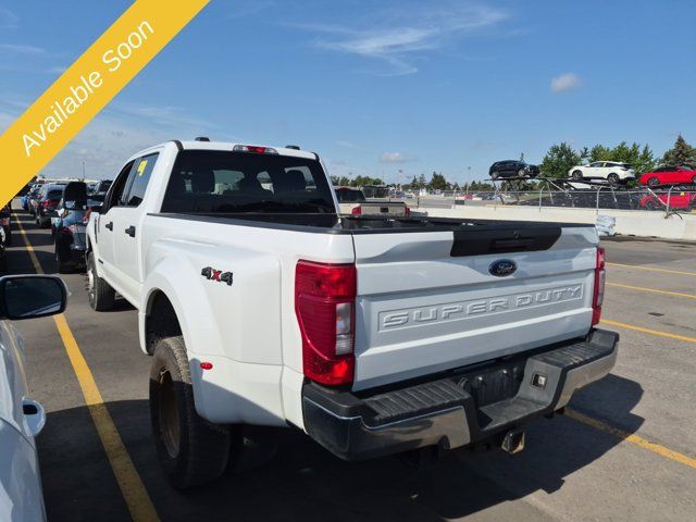 Used 2022 Ford F350 XLT AWD/4WD image 3