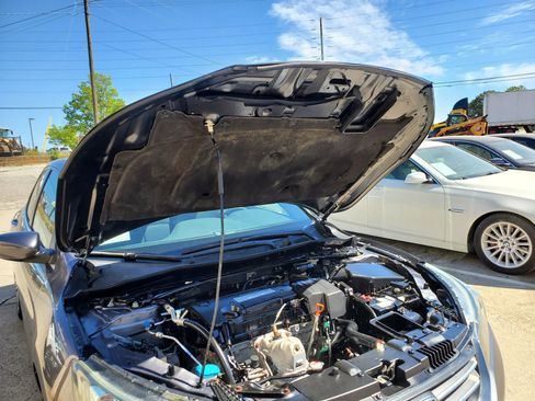 Used 2013 Honda Accord Sport image 61