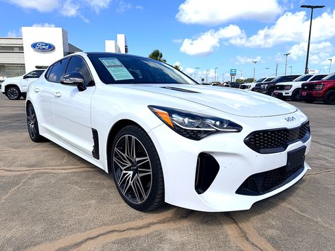 Used 2022 Kia Stinger GT2 AWD/4WD image 9
