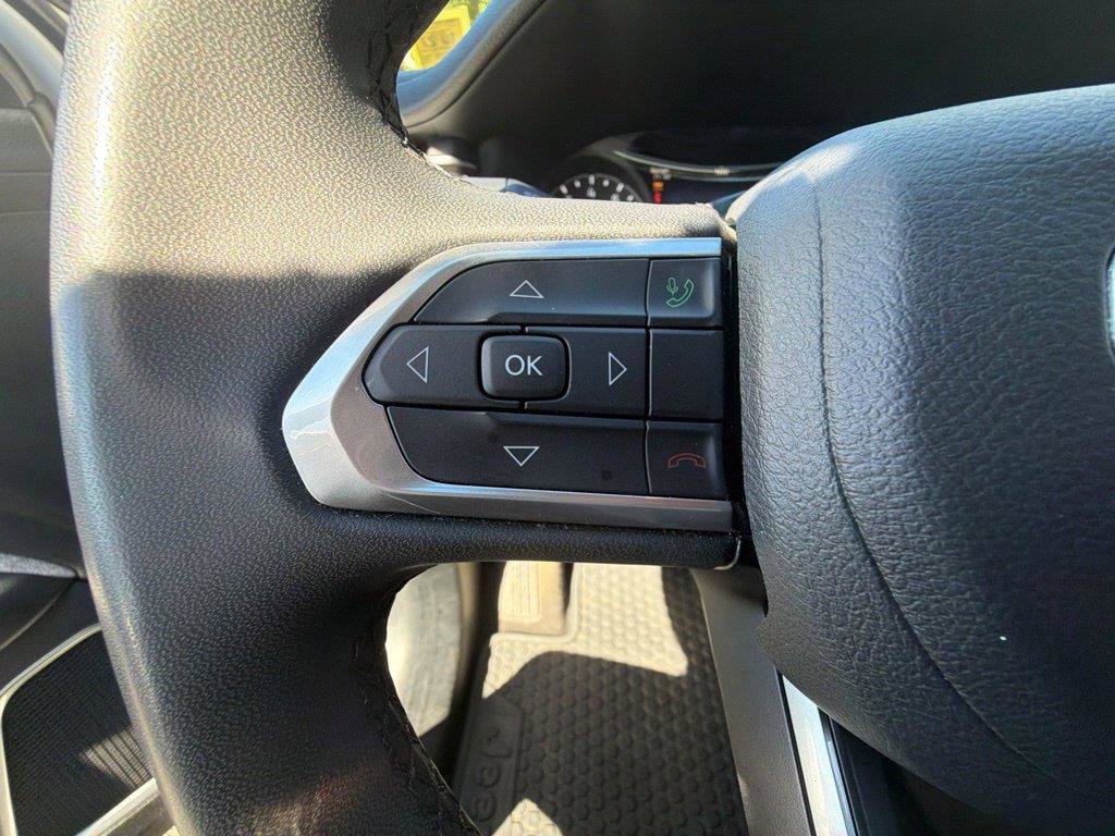Used 2024 Jeep Compass Latitude AWD/4WD image 21