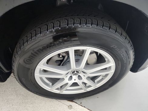 Used 2023 Mercedes-Benz GLC 300 4MATIC image 35