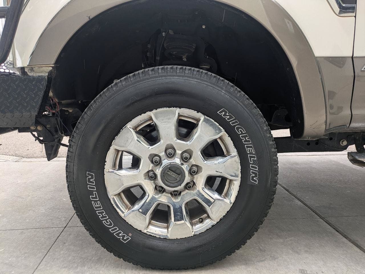 Used 2019 Ford F250 Lariat w/ Chrome Package AWD/4WD image 6