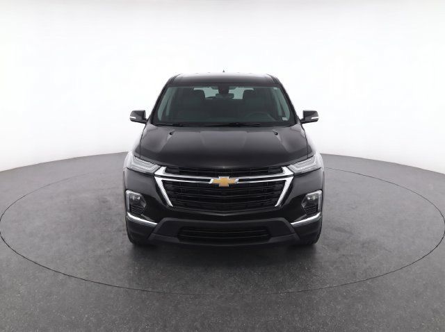 Used 2023 Chevrolet Traverse LS w/ Safety Package FWD image 5