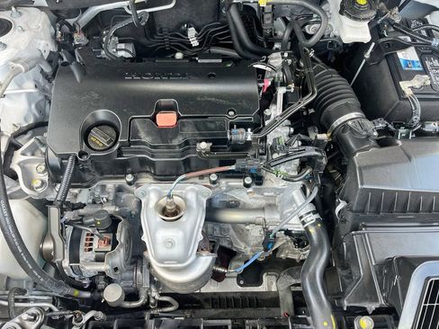 Used 2024 Honda HR-V Sport image 28