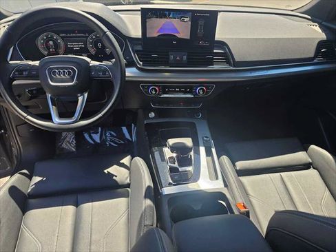Used 2025 Audi Q5 2.0T Premium w/ Convenience Plus Package AWD/4WD image 20