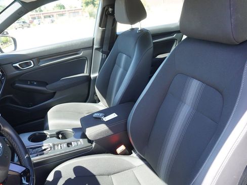 Used 2025 Honda Civic Sport image 26