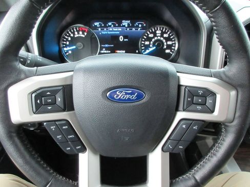 Used 2019 Ford F150 Lariat w/ Trailer Tow Package AWD/4WD image 26