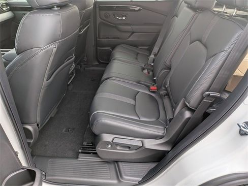 New 2025 Honda Pilot EX-L image 24