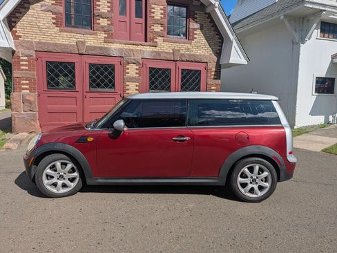 Used 2009 MINI Cooper Clubman Hardtop FWD image 9