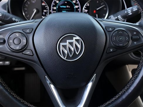 Used 2018 Buick Envision Premium image 15