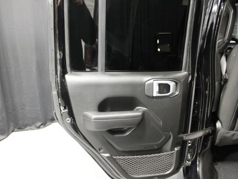 Used 2022 Jeep Wrangler Unlimited Sport AWD/4WD image 25