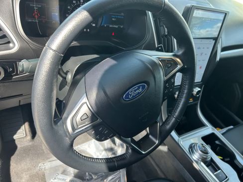 Certified 2024 Ford Edge SEL w/ Class II Trailer Tow Package AWD/4WD image 13