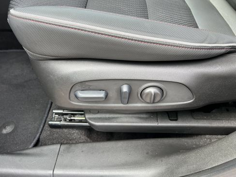 Certified 2023 Chevrolet TrailBlazer RS w/ Convenience Package image 14