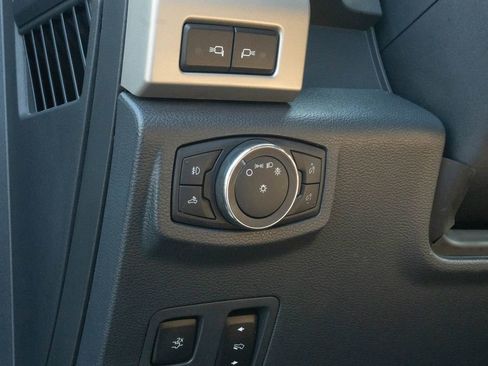 Used 2022 Ford F350 Lariat w/ Lariat Ultimate Package AWD/4WD image 21