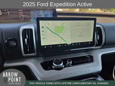 Used 2025 Ford Expedition Active RWD image 25
