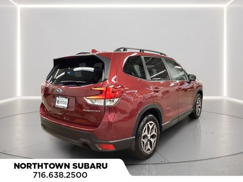 Used 2023 Subaru Forester Premium AWD/4WD image 27