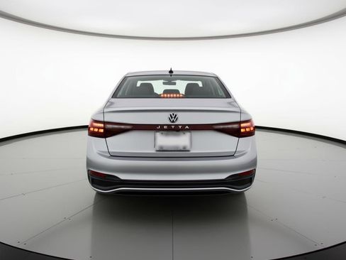 Used 2025 Volkswagen Jetta S image 7