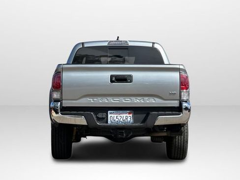 Used 2023 Toyota Tacoma TRD Off-Road image 6