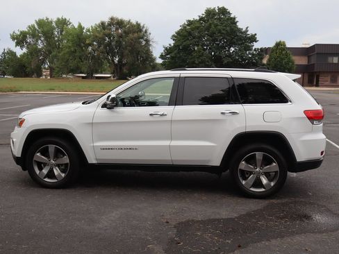 Used 2016 Jeep Grand Cherokee Limited AWD/4WD image 9