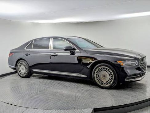 Used 2020 Genesis G90 3.3T Premium image 11