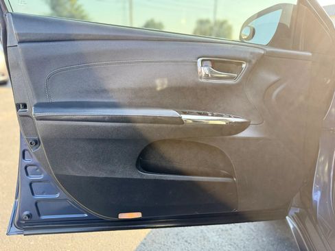 Used 2017 Toyota Avalon XLE FWD image 40