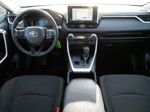 Used 2023 Toyota RAV4 LE image 10