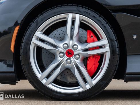 Used 2020 Ferrari Portofino RWD image 8
