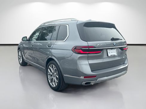 Used 2025 BMW X7 xDrive40i AWD/4WD image 5