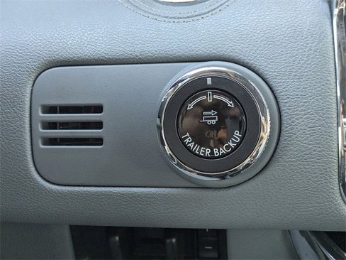 Used 2021 Lincoln Navigator Reserve image 38