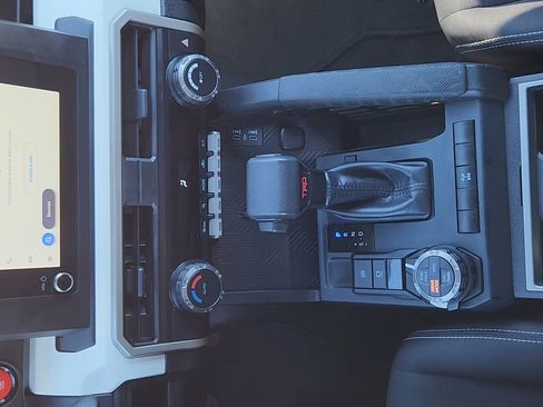 Certified 2024 Toyota Tacoma TRD Off-Road image 14