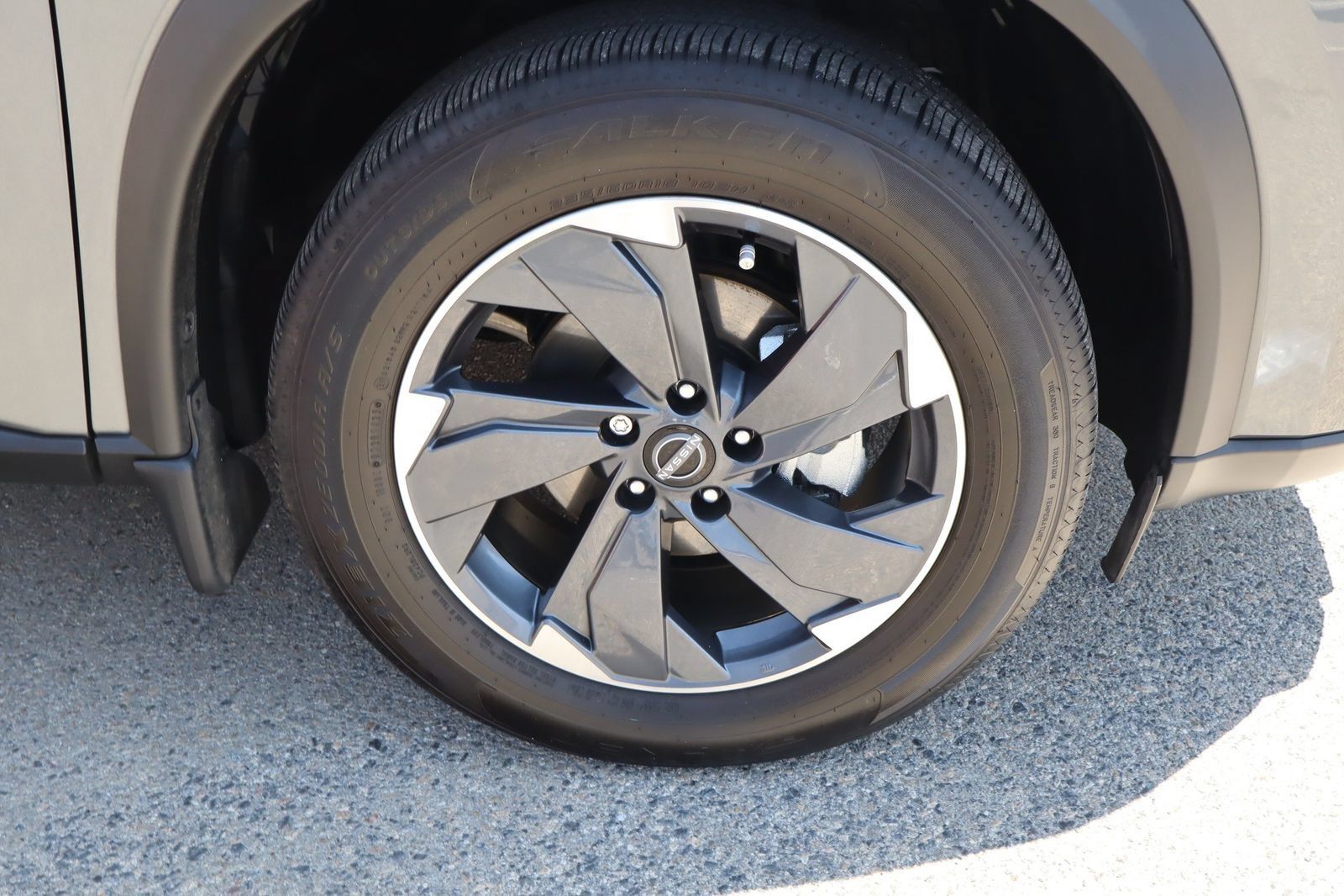 Used 2026 Nissan Rogue SV FWD image 10