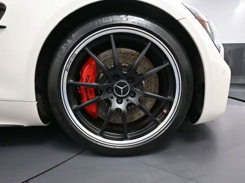 Used 2018 Mercedes-Benz AMG GT R image 15