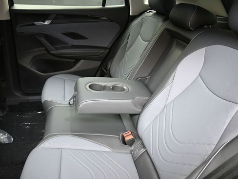 New 2026 Volkswagen Tiguan SE AWD/4WD image 20