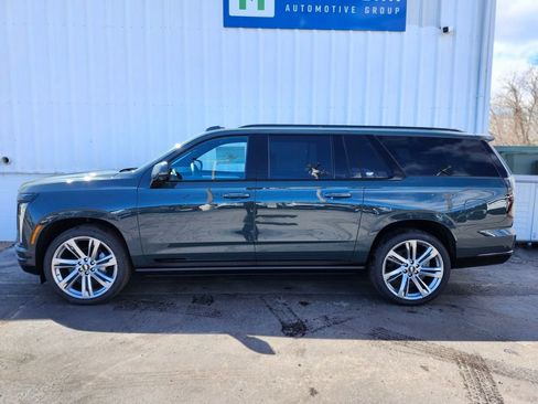 New 2026 Cadillac Escalade ESV Sport w/ Touring Package image 6