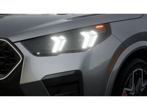 New 2026 BMW X2 xDrive28i w/ Technology Package AWD/4WD image 6