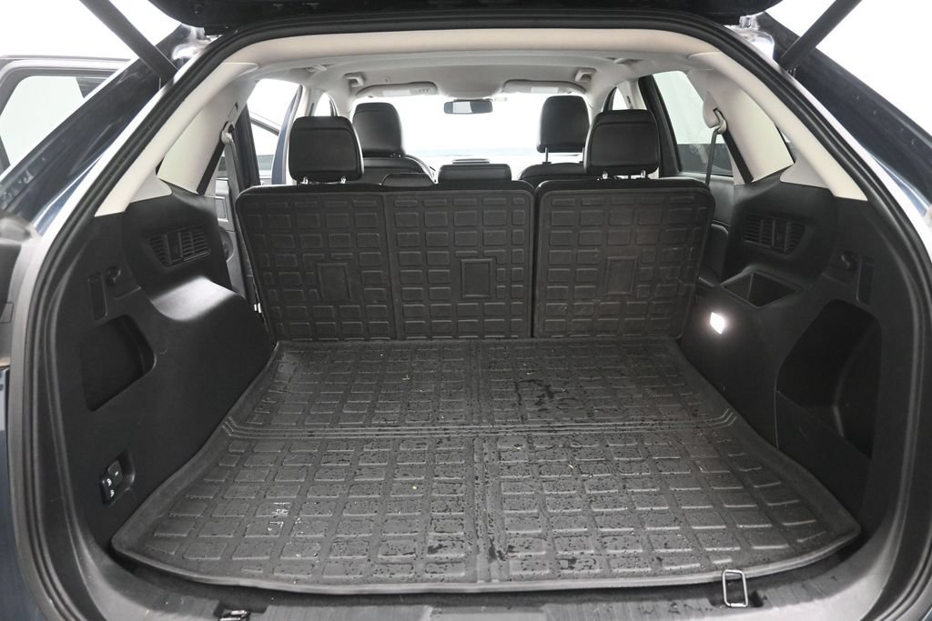 Certified 2022 Ford Escape SE FWD image 2