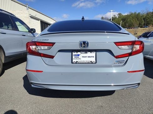 Used 2022 Honda Accord Sport image 6