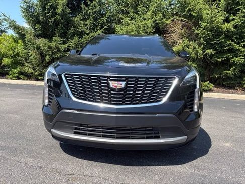 Certified 2023 Cadillac XT4 Premium Luxury w/ Enhanced Visibility Package AWD/4WD image 11