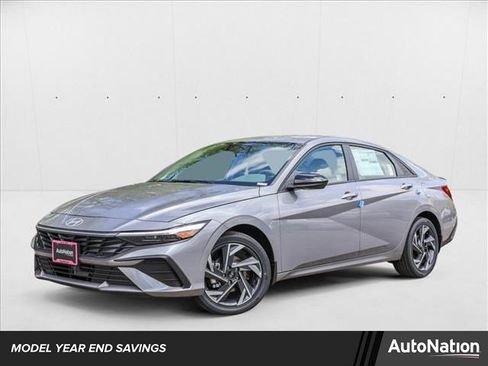 New 2025 Hyundai Elantra SEL image 1