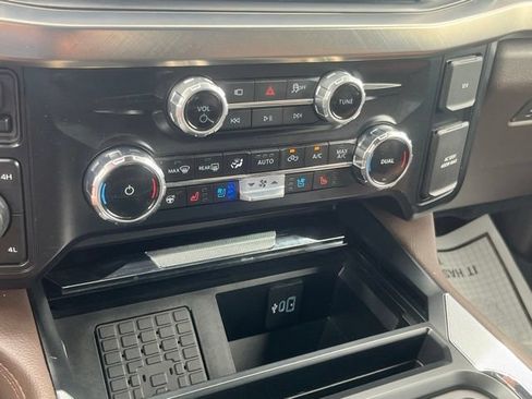 Used 2025 Ford F350 King Ranch w/ FX4 Off-Road Package AWD/4WD image 34