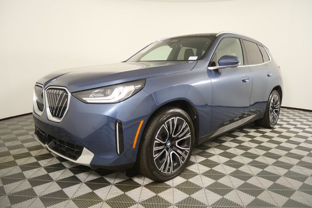 Used 2025 BMW X3 xDrive30i AWD/4WD image 8
