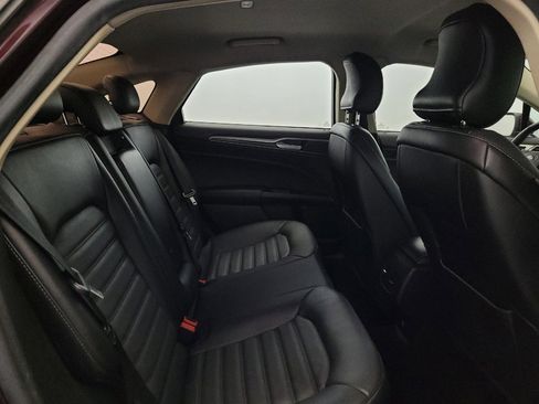 Used 2018 Ford Fusion SE w/ Fusion SE Technology Package FWD image 19