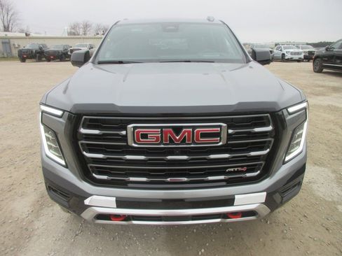 New 2026 GMC Yukon XL AT4 w/ Premium Trailering Package image 10