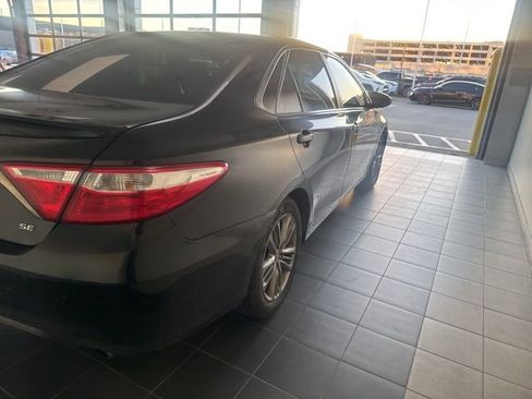 Used 2017 Toyota Camry LE FWD image 7