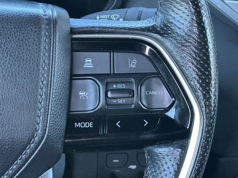 Used 2023 Toyota Tundra Platinum AWD/4WD image 20