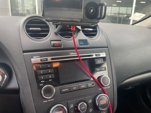 Used 2011 Nissan Altima 2.5 S w/ 2.5S Premium Pkg image 21