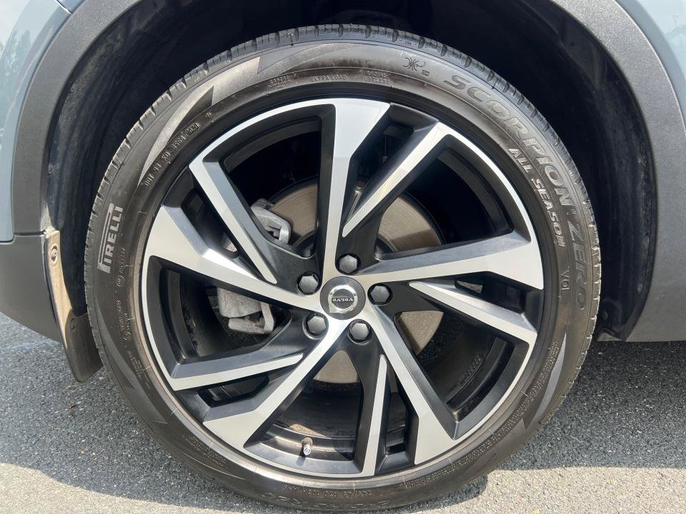Used 2021 Volvo XC40 T5 R-Design w/ Climate Package AWD/4WD image 27