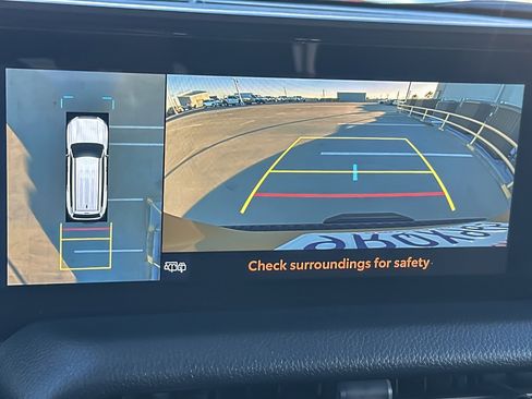 Used 2025 Toyota Land Cruiser image 18